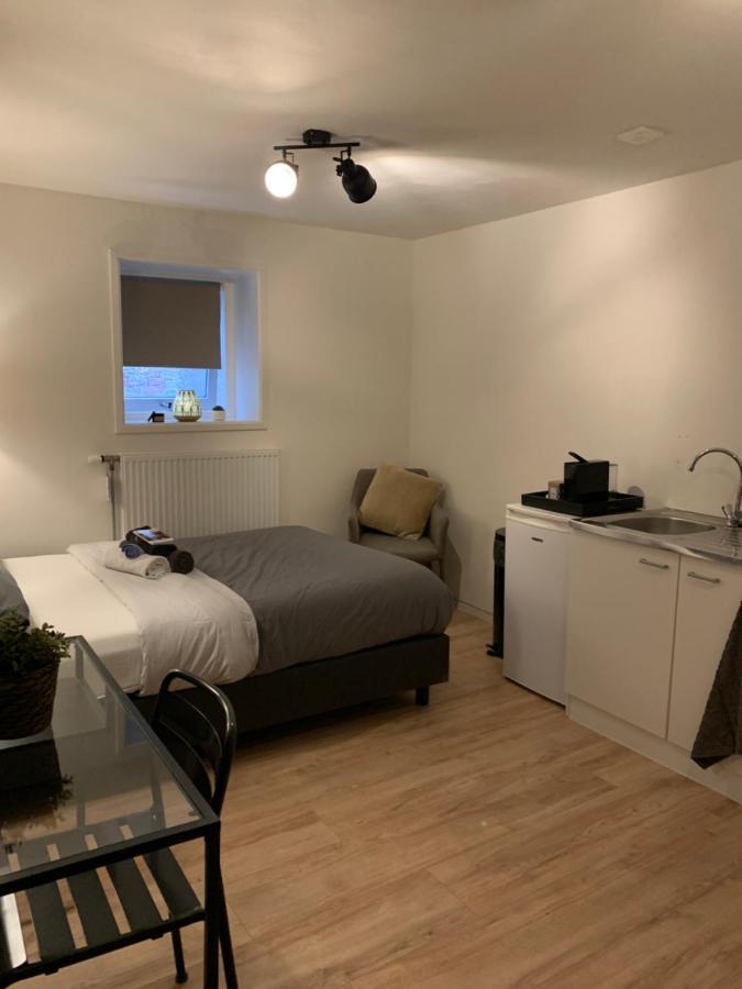 Studio In The City Center Of Леуварден Екстериор снимка